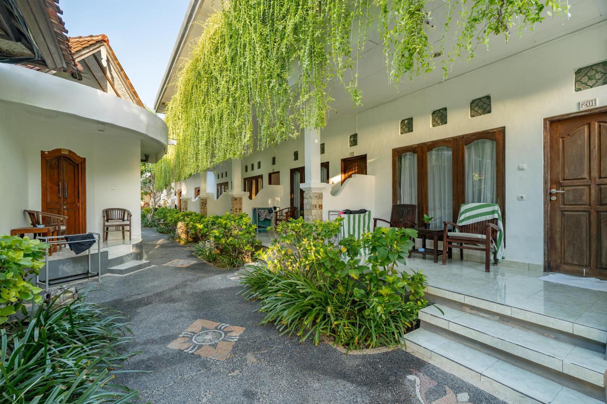 Nusa Indah Bungalow Nusa Lembongan  Exterior photo